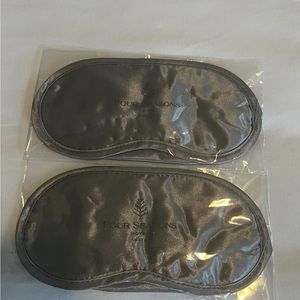 Gray Sleep Mask Set